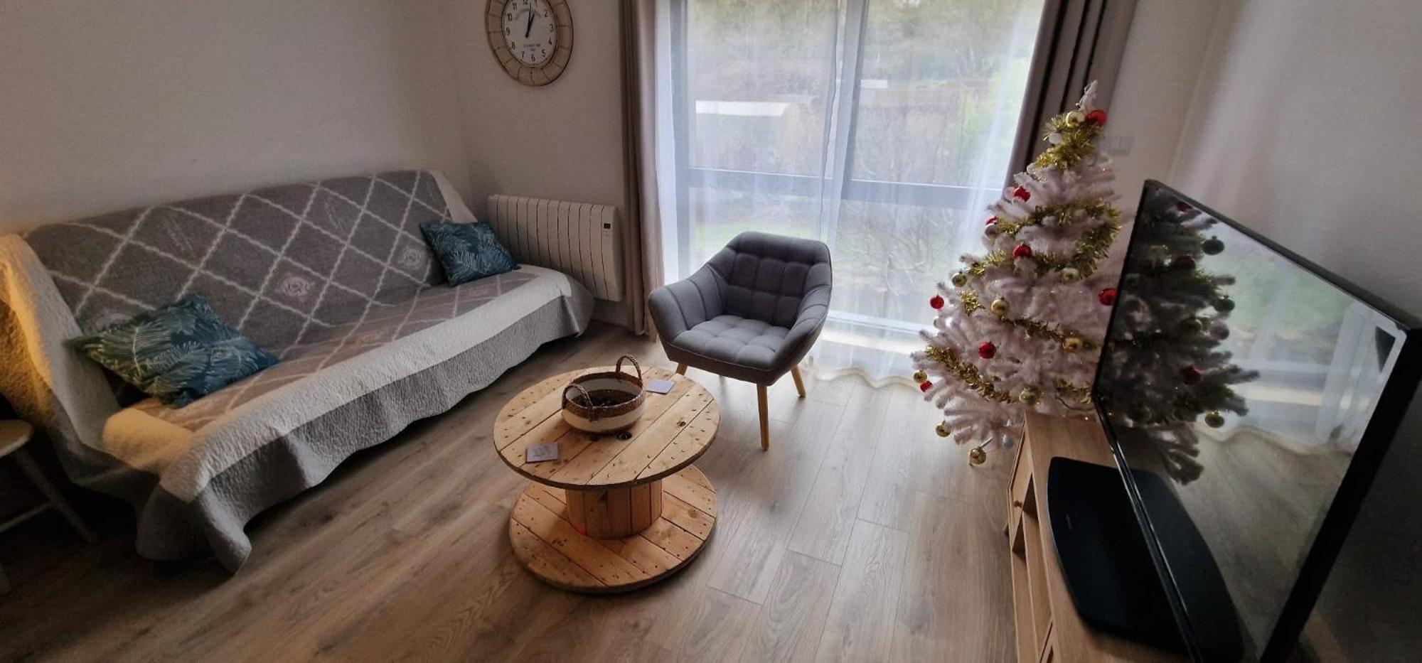 Appartement Renove Totalement - Vue Sur Jardin - 52 M² Houdemont Exterior photo